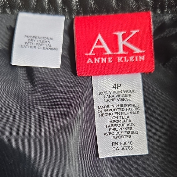 Anne Klein Navy and White Plaid A-Line Skirt Y2K - Picture 4 of 9